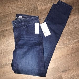 BNWT Old Navy Women’s Jeans